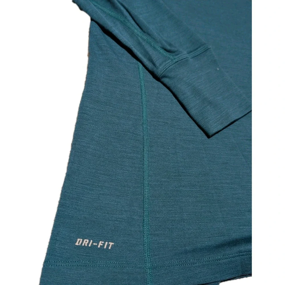Nike Running Shirt Baby Blue Dri Fit Fitted Gym Activewear Women's Size Large